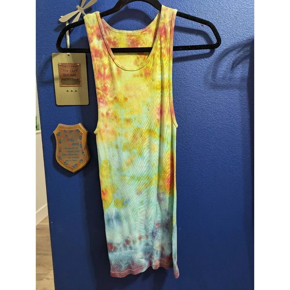 5/25 Pair of Tie Dye Tanks - Picture 2 of 9